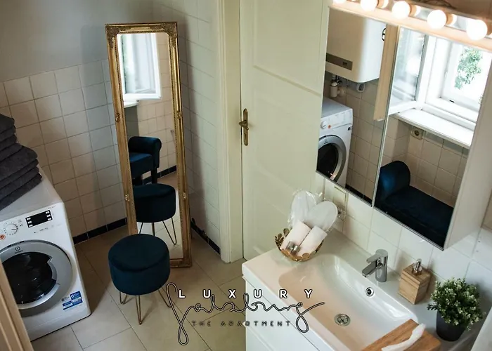 Luxury Only For Business Travel Lejlighed